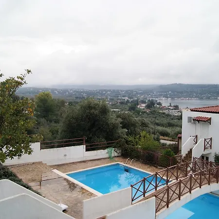 Sea & Pool Family * Theologos (Phthiotis)